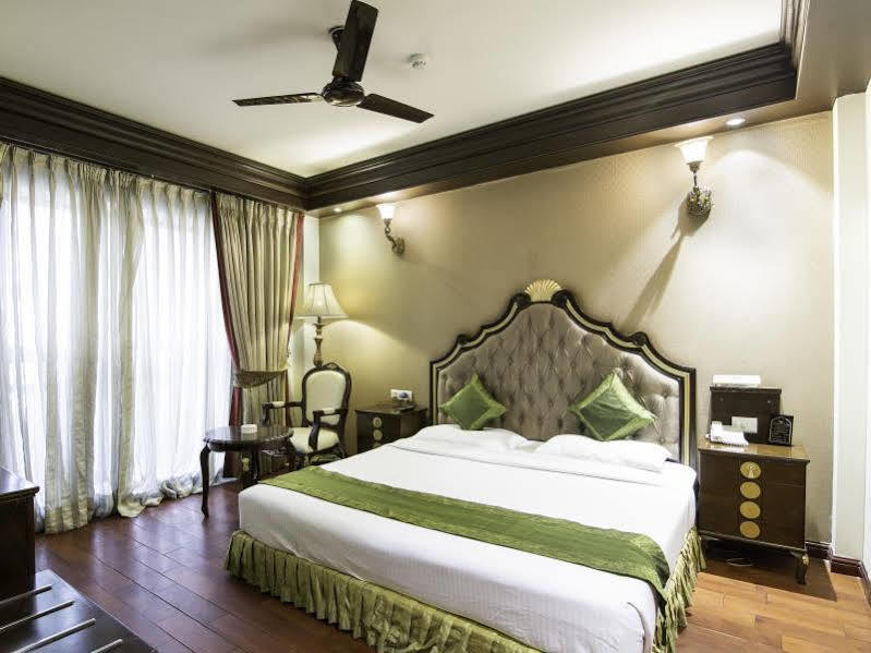 Hotel Treebo Tryst Royce New Friends Colony à New Delhi Extérieur photo